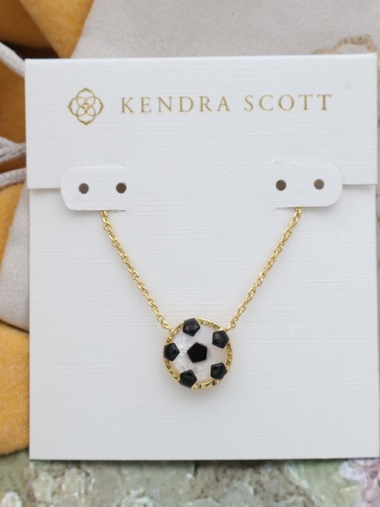 Kendra Scott Jewelry - Kendra Scott Soccer Gold Short Necklace Gold NEW